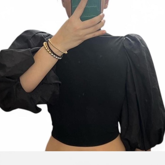 Alice + Olivia Tops - Alice and Olivia puff sleeve black blouse top